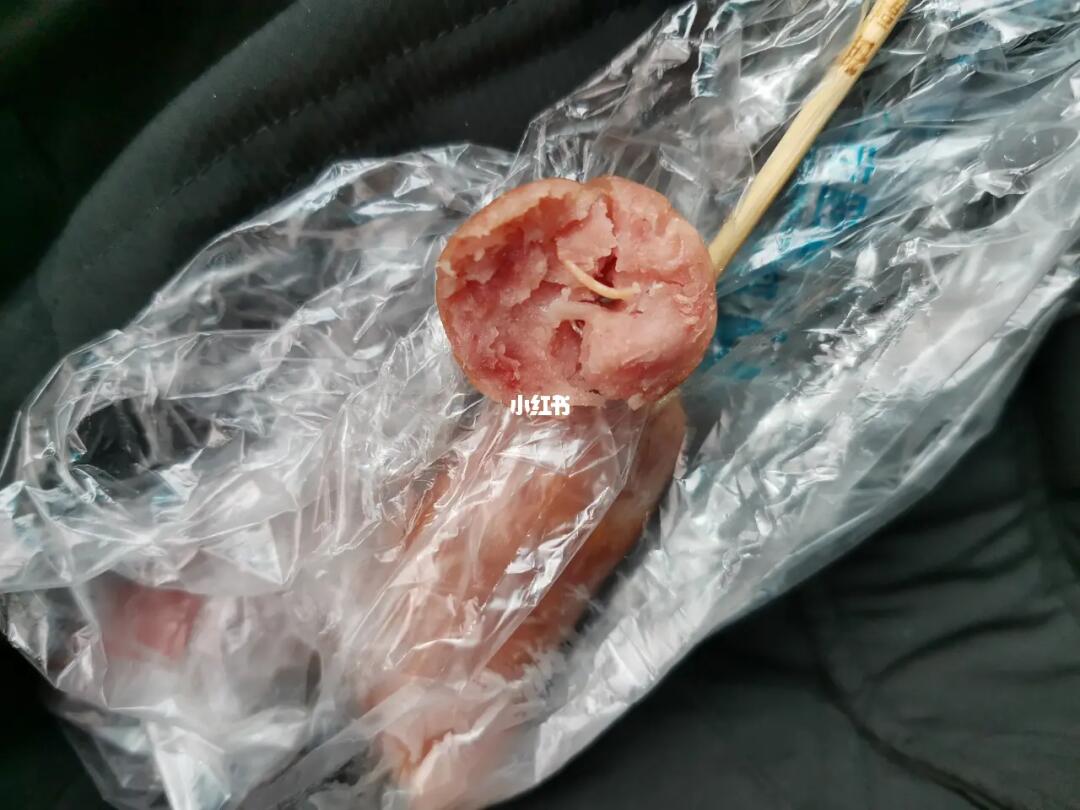 女子烤肠中吃出异物，食品安全事件的深度探讨与反思