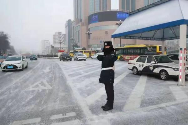 寒潮来袭 降温图都冻紫了